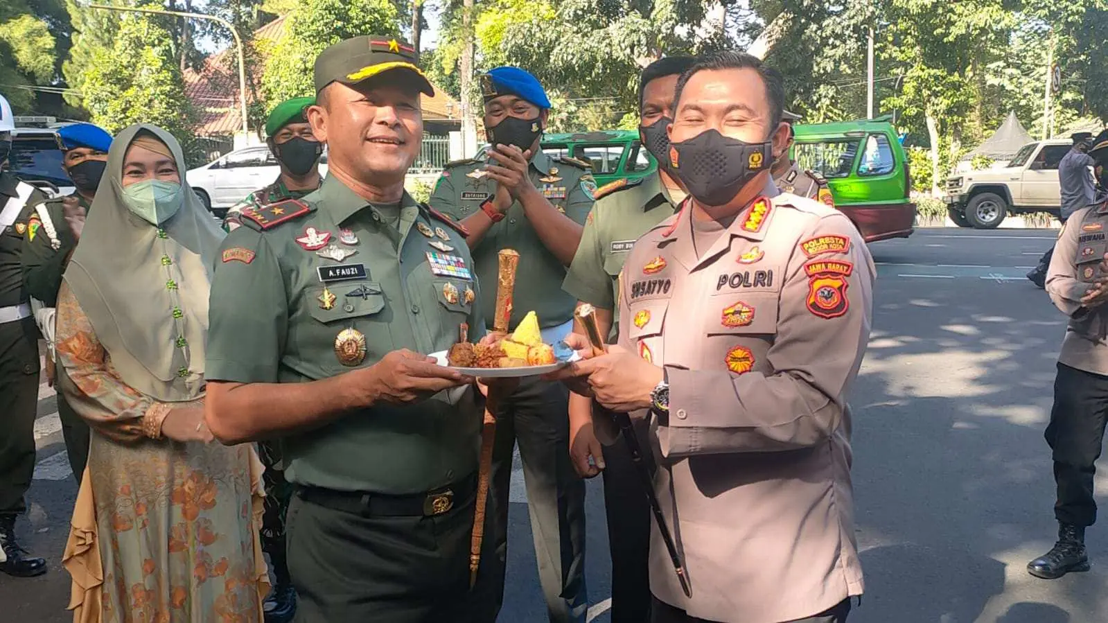 Amazing! Momen Ulang Tahun Danrem 061/Sk dan Kapolresta Bogor Kota Banjir Kejutan Istimewa