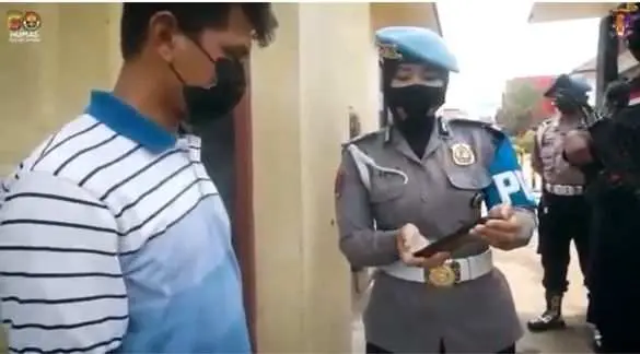 Cegah Penyebaran Covid-19, Polres Bogor Terapkan QR Code Aplikasi Peduli Lindungi