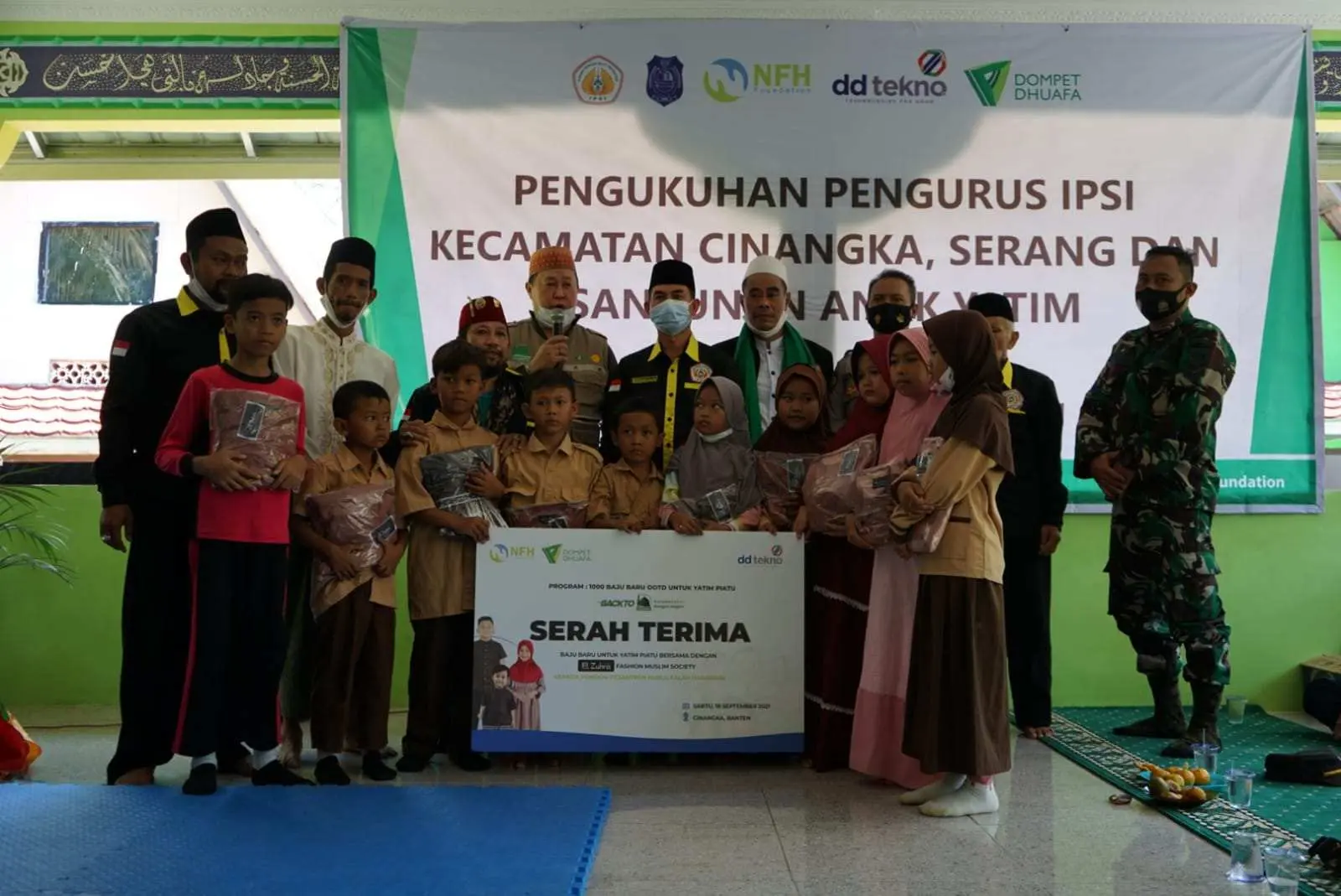 DD Tekno Berkolaboraksi Dengan El Zatta Donasikan Baju Muslim El Zuhra kepada Yatim Piatu di Ponpes dan Asrama Yatim Nasional