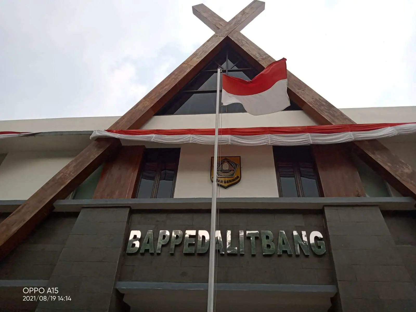 Dikonfirmasi Terkait Belanja Mobdis, Suryanto Kepala Bappeda Litbang Terkesan Bungkam