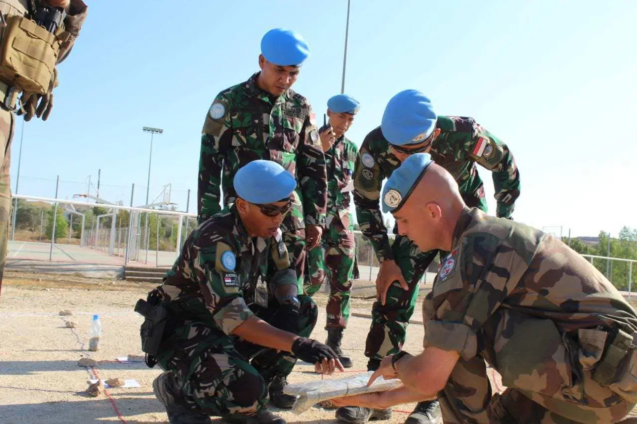 Kompi Bravo Indobatt Gelar Latihan Gabungan Bersama FCR di Sektor Timur UNP 7-2