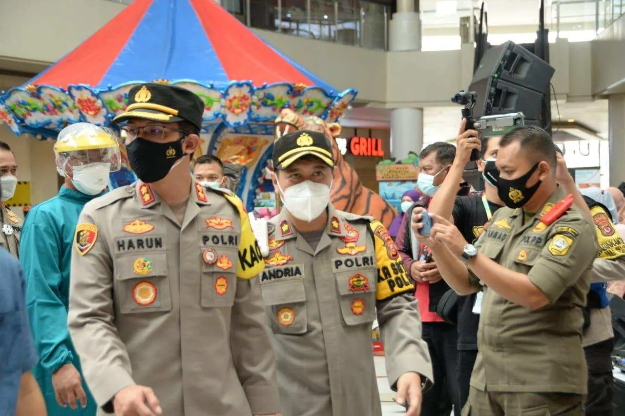 Kapolres Bogor Kunjungi Gerai Vaksin Presisi Mall Metropolitan Cileungsi