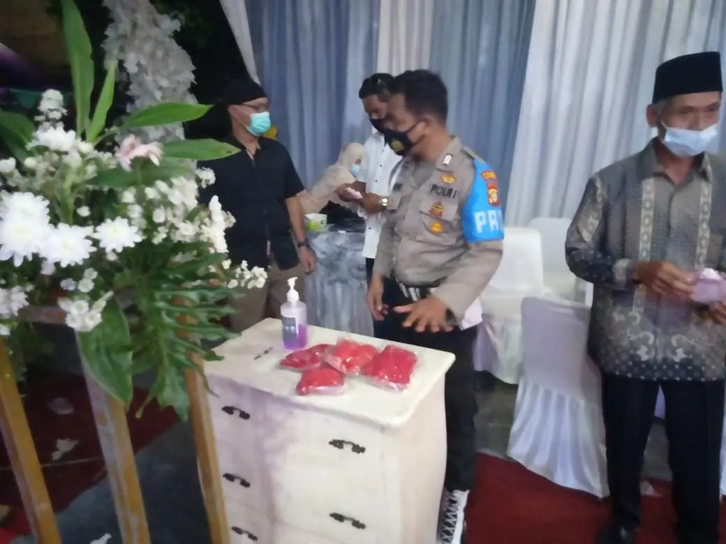 Perketat Aturan PPKM Darurat, Polsek Tajurhalang Bubarkan Acara Resepsi Pernikahan