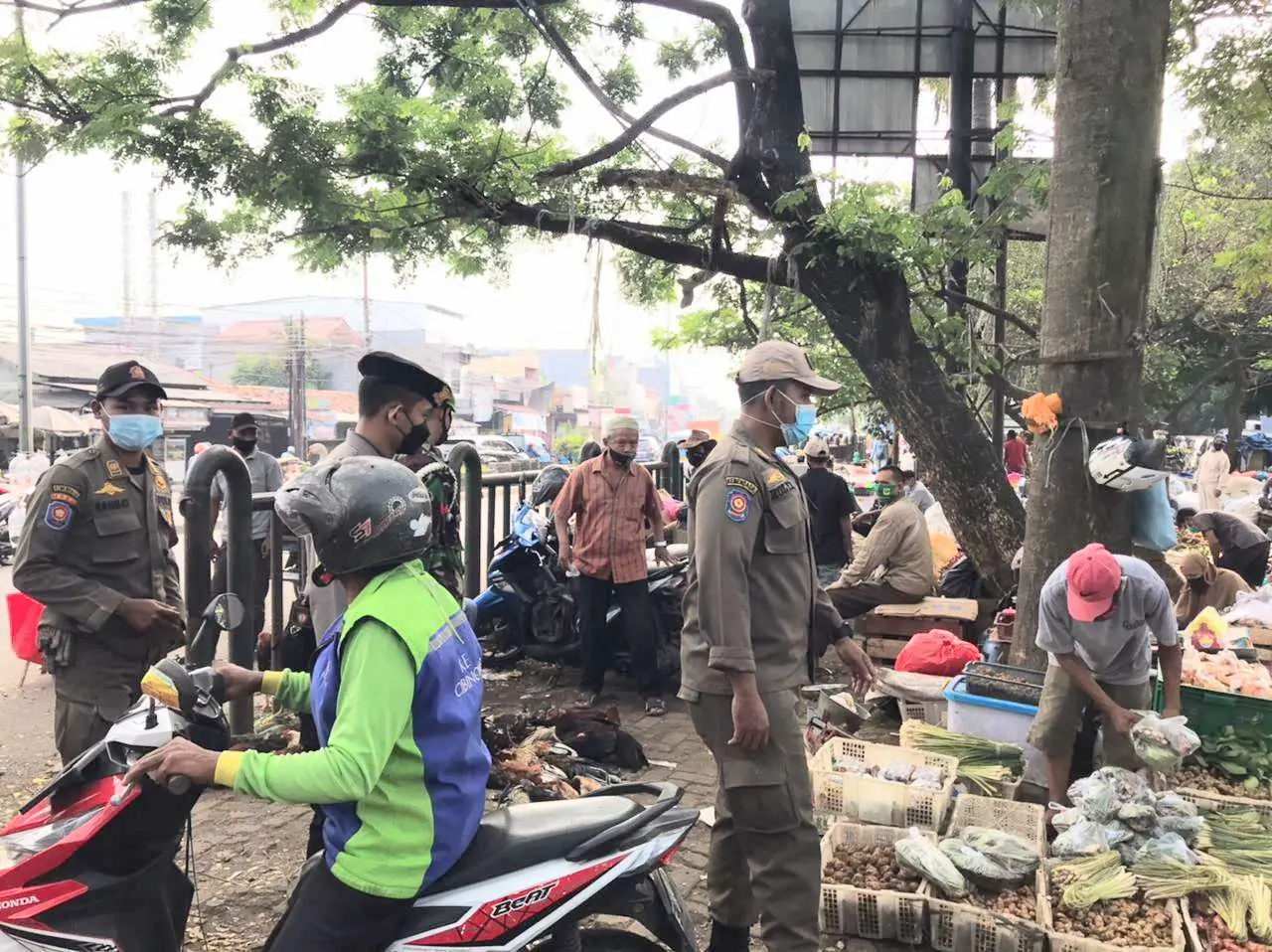 Cegah Penyebaran Covid-19, Sat Samapta Polres Bogor dan Tim Gabungan Gelar Patroli PPKM Darurat