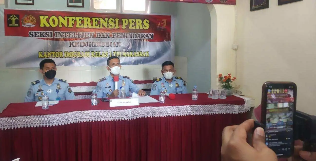 Terkait Kedatangan TKA Asal Tiongkok, Kakan Imigrasi Kelas I TPI Makassar Bilang Begini?