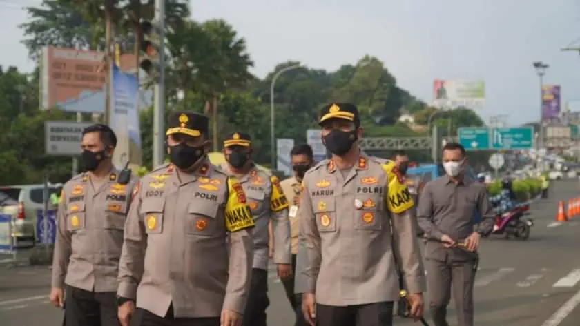 Pastikan Ops Ketupat Lodaya 2021 Berjalan dengan Baik, Wakapolda Jabar Kembali Cek Jalur Puncak Bogor