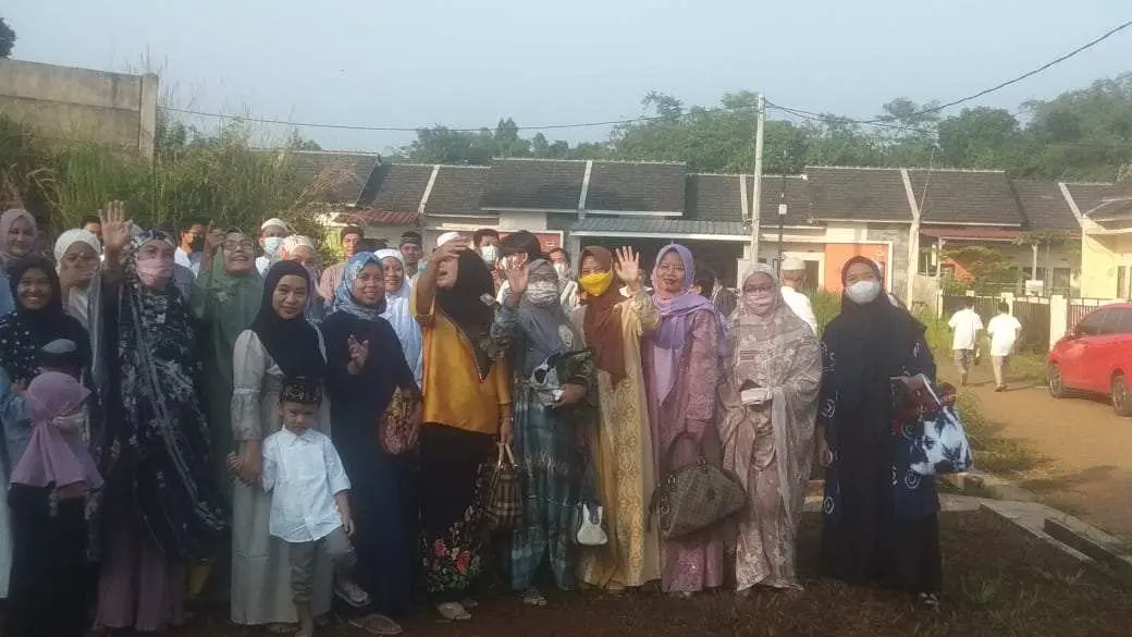 Warga Grande Asri Residence Tajurhalang Bogor Gelar Sholat Ied di Masjid, Begini Suasananya