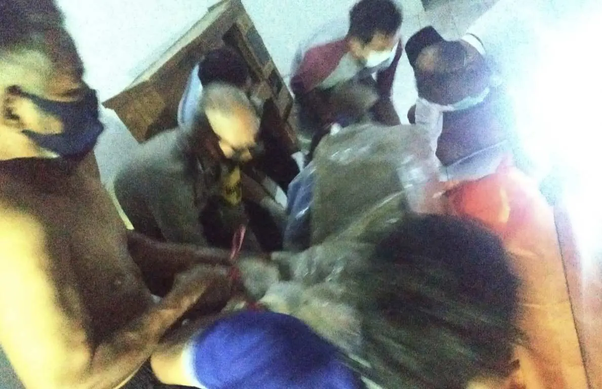 Seorang Perempuan Paruh Baya Ditemukan Tewas Gantung Diri