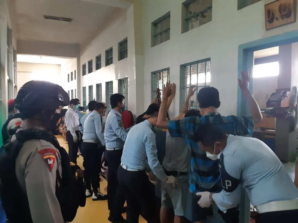 Perangi Narkoba, Lapas Khusus Kelas IIA Gunung Sindur Sidak Kamar Warga Binaan
