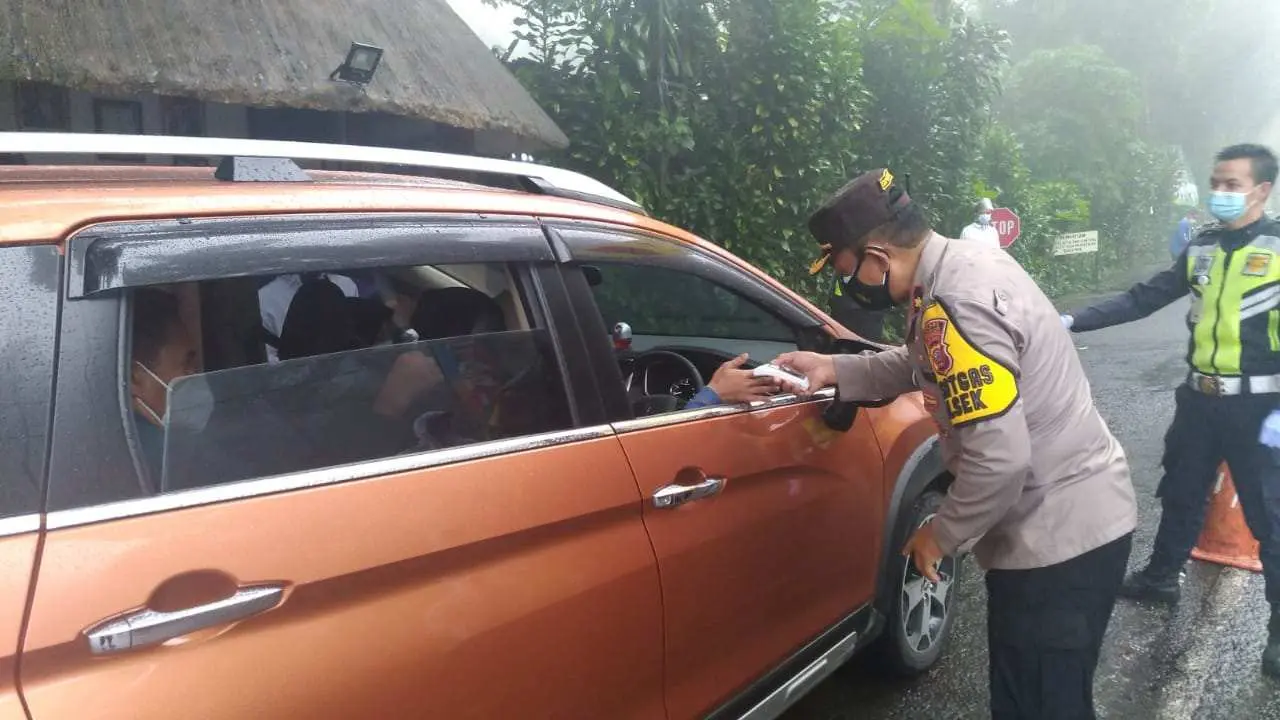 Puluhan Pelanggar Prokes Terjaring Razia Tim Satgas Covid-19 Kecamatan Cisarua