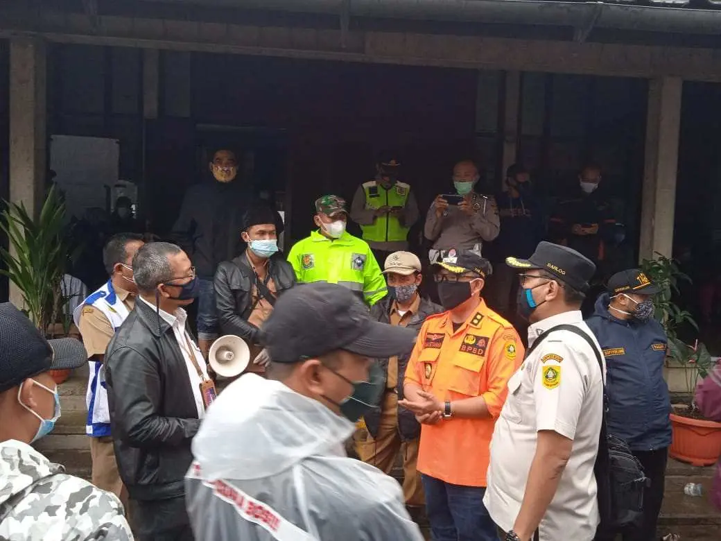 Danrem 061/SK Instruksikan Jajarannya untuk Serius Bantu Korban Banjir Bandang
