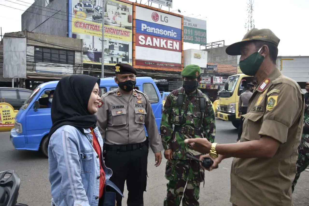Tekan Penyebaran Covid-19 di Wilayah Bogor, Aparat Gabungan Gelar Patroli Skala Besar PPKM