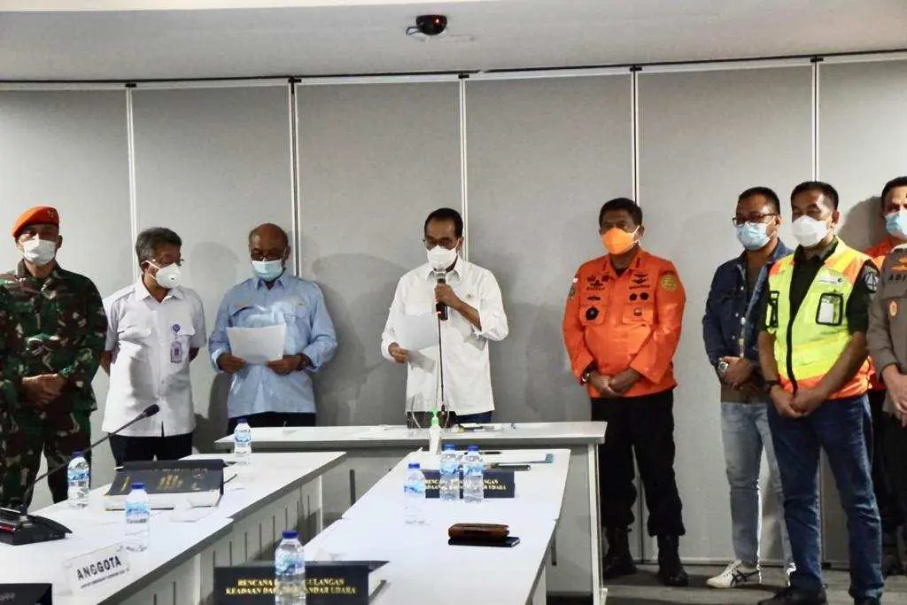 Menhub Sampaikan Kronologis Sementara Pesawat Sriwijaya Yang Hilang Kontak