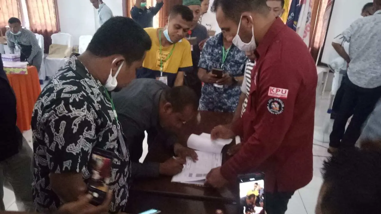 Raih Suara Terbanyak, Paslon FAM-SAH Ditetapkan Sebagai Pemenang Pilkada Kepsul 2020