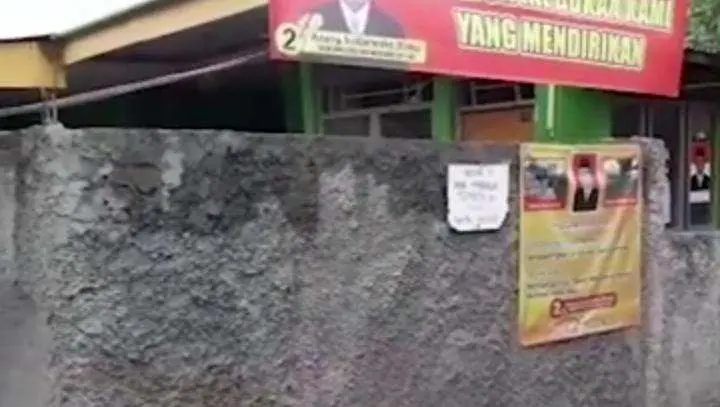 Dalam Situasi Pilkades, Rumah Calon Kades Sanja Dipagar?