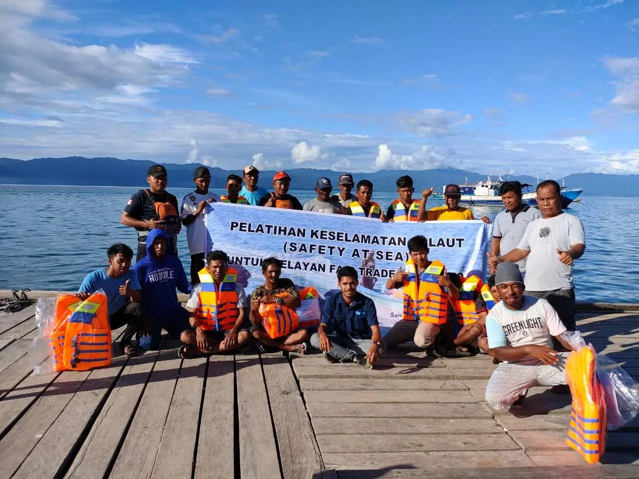 Gandeng Tim SAR Ternate, Yayasan MDPI Latih Kelompok Nelayan Kepsul Safety At Sea