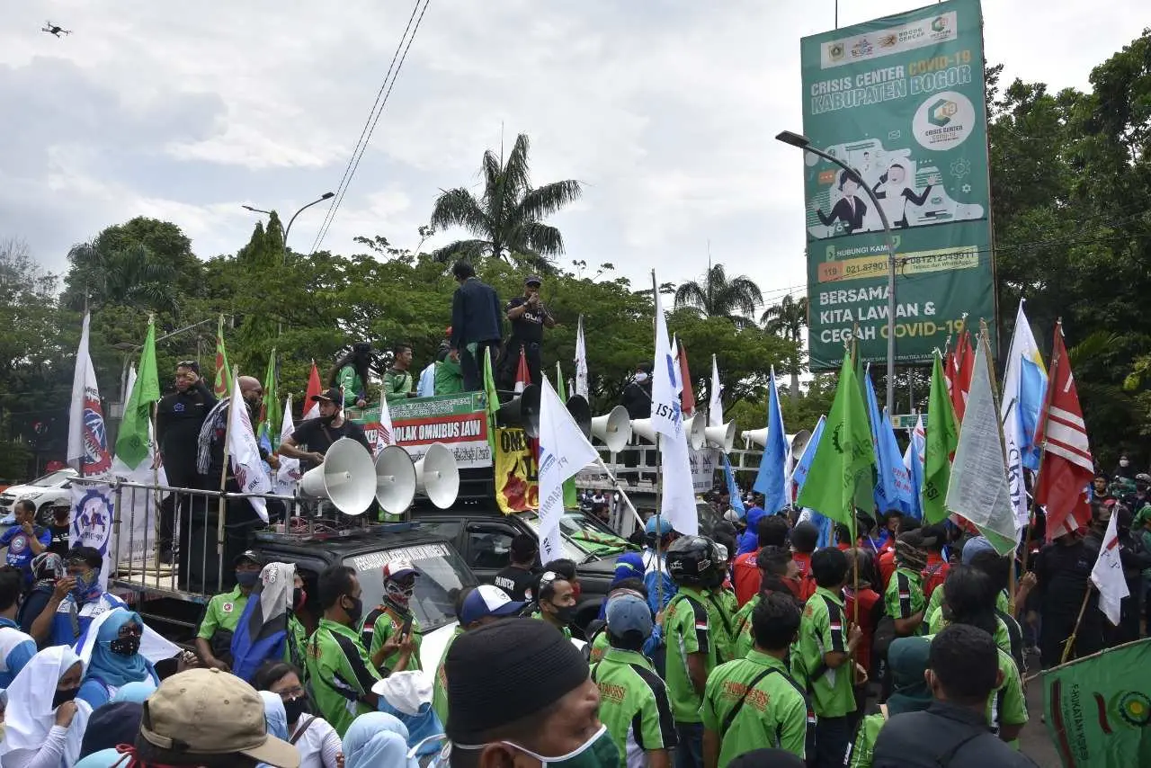 Polres Bogor Terjunkan Seribu Personil Kawal Aksi Demo Tolak Omnibus Law