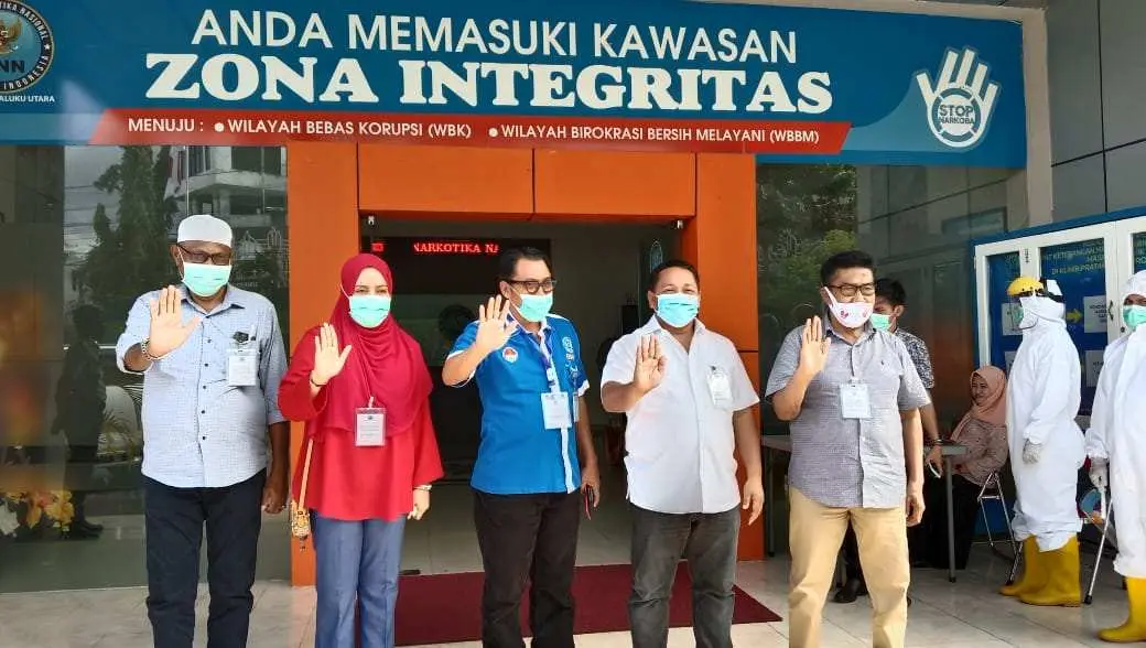 Jalani Tes Urine, Paslon FAM-SAH Berjanji Berantas Narkotik di Kepulauan Sula