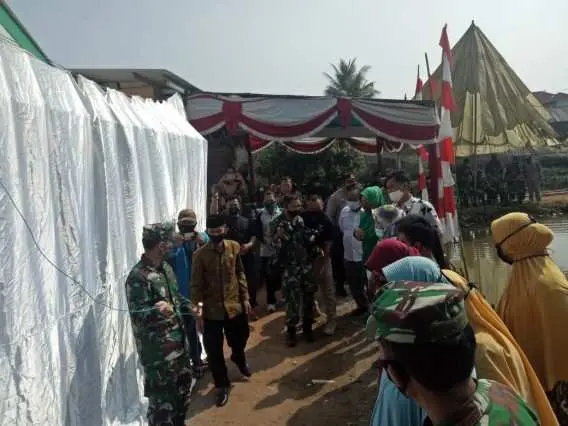 Dandim 0621/Kabupaten Bogor Resmikan Sekaligus Menyerahkan Kunci Rutilahu Warga Cibinong