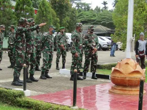 Dalam Rangka Wasev TMMD ke-108, Danpusterad Didampingi Kasdam XVII/Cenderawasih Kunjungi Kodim 1709/Yawa