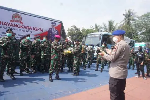 Sinergitas TNI-Polri Terjalin, Lantamal III Datangi Dit Polair Baharkam di Hari Bhayangkara ke-74