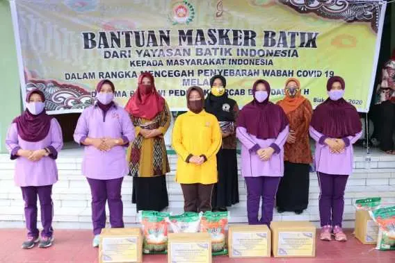 Cegah Covid-19, IKKT PWA Cabang 06 Kosekhanudnas IV Bagikan Masker