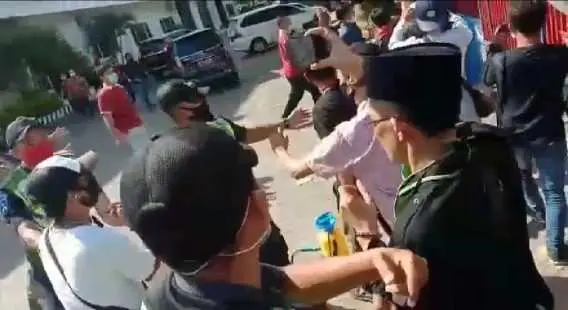 Petugas PT. Tanjung Odi Sumenep Dinilai Arogan, Puluhan Jurnalis Hendak Meliput Dilarang Masuk