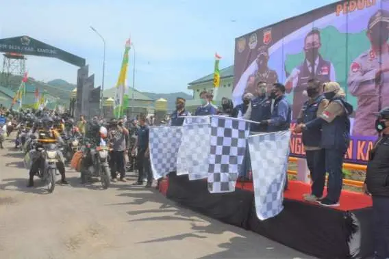 Pangdam III/Siliwangi Bersama Forkopimda Jabar Gelar Touring dan Baksos