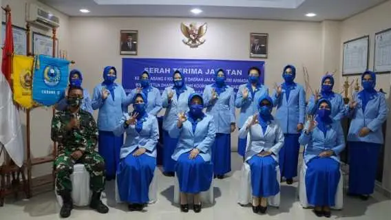 Sertijab Ketua Jalasenastri Cabang 8 Lanal Cirebon