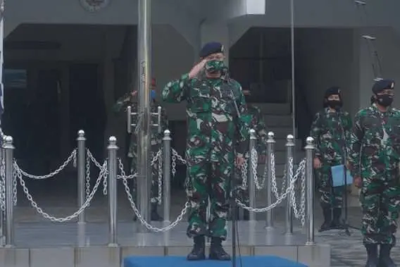 Kolonel Laut (P) Teddie Bernard Hernawan Pimpin Apel Khusus Prajurit Lantamal III