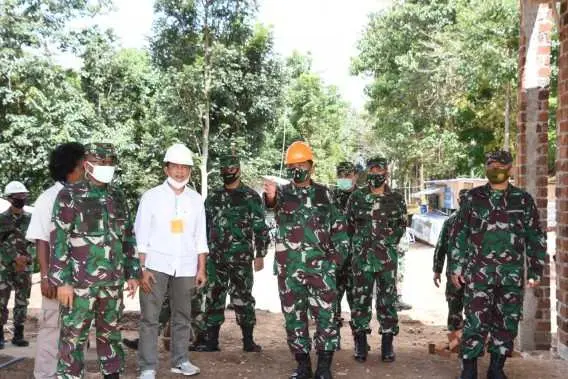 Pangdam III/Siliwangi Tinjau Pembangunan Gedung Serbaguna