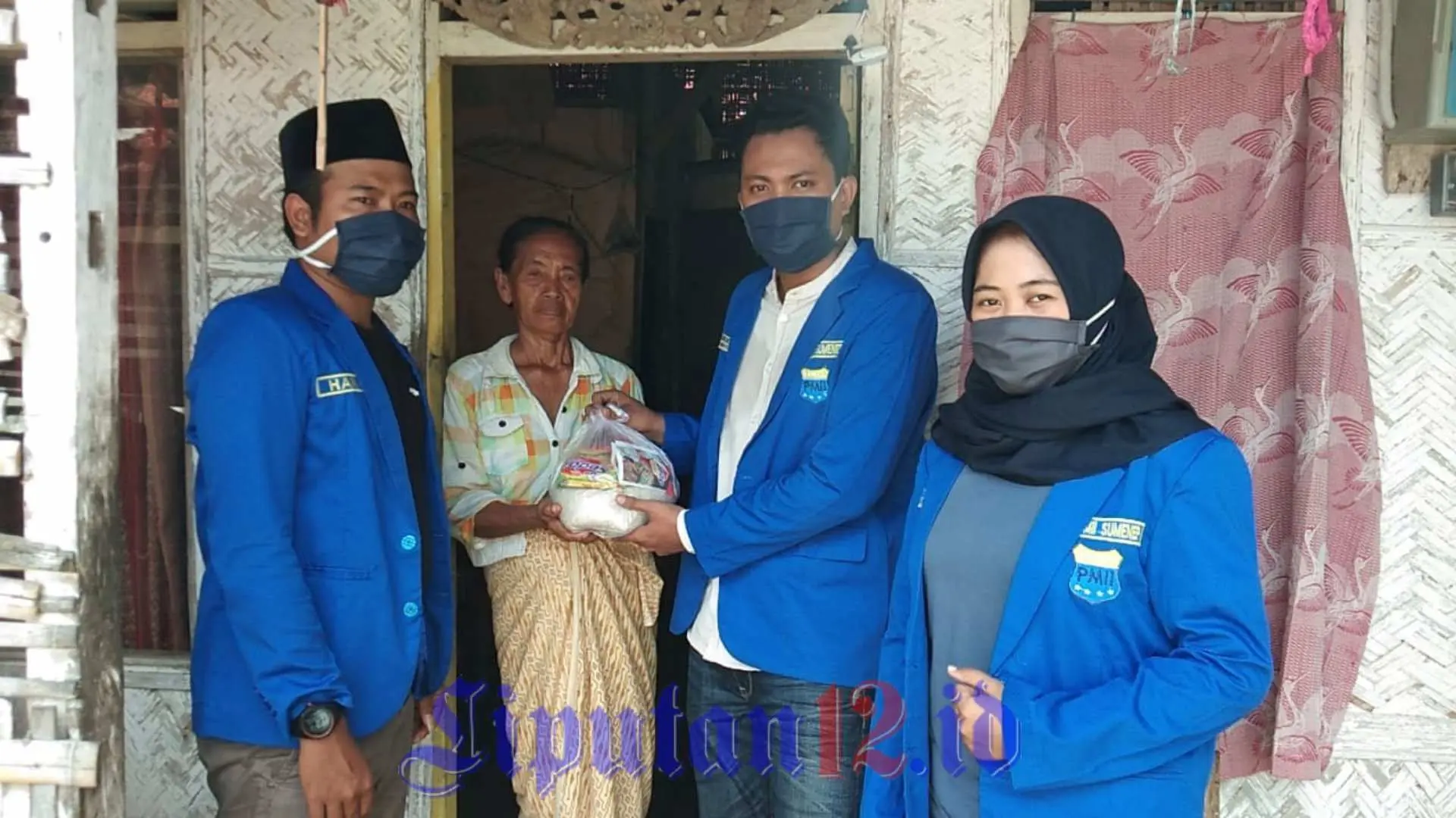 Peringati Harlah ke-60, PC PMII Sumenep Gelar Doa Bersama dan Bagi-bagi Paket Sembako