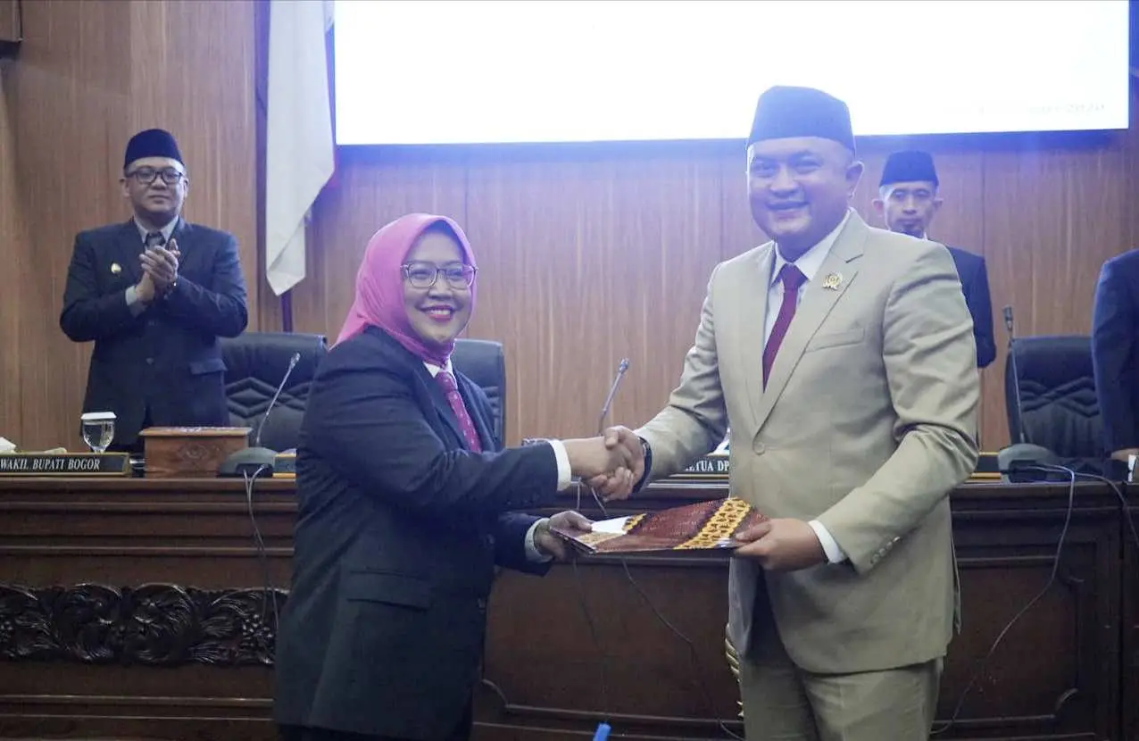 Bupati Ade Yasin Sampaikan Dua Raperda di Sidang Paripurna DPRD Kab. Bogor