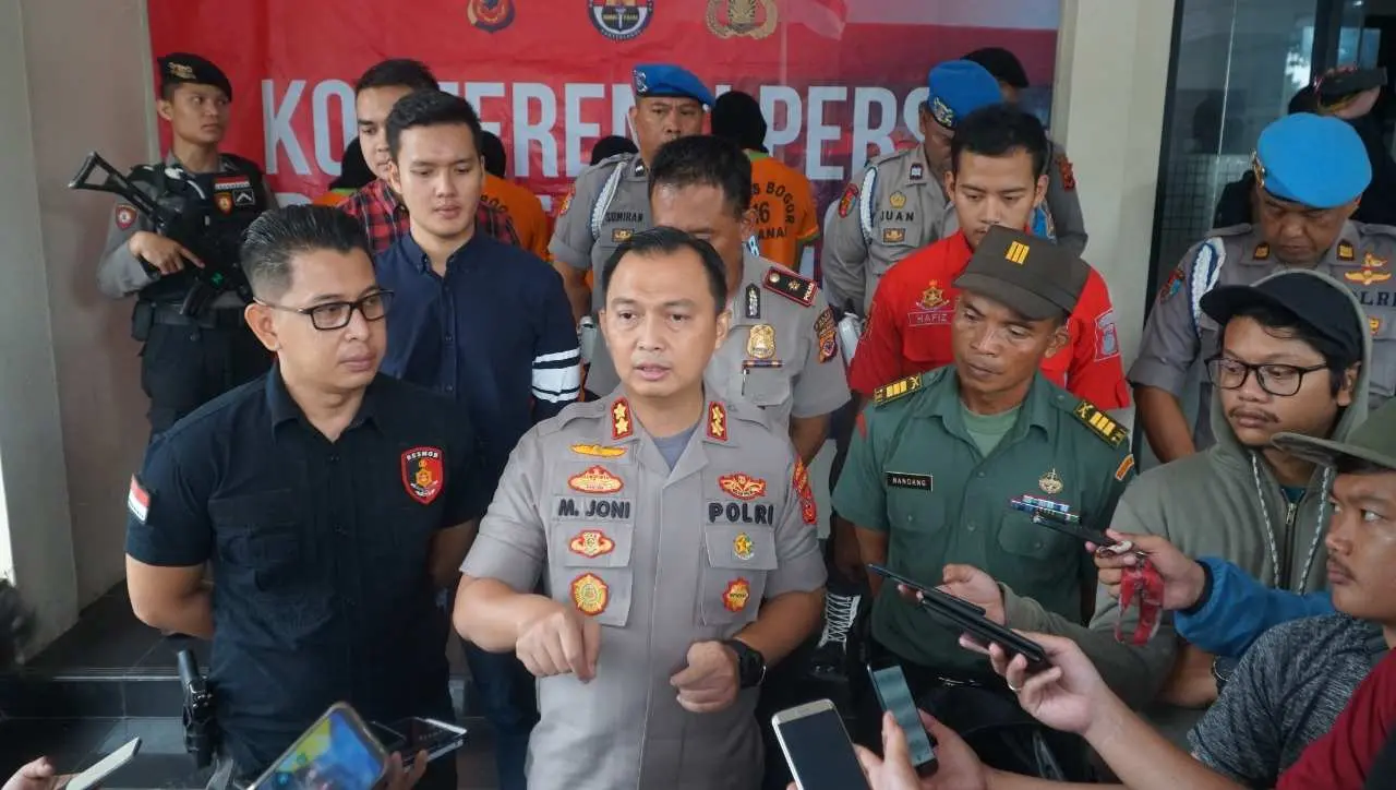 Polres Bogor Bersama TNI Amankan 4 Pelaku PETI