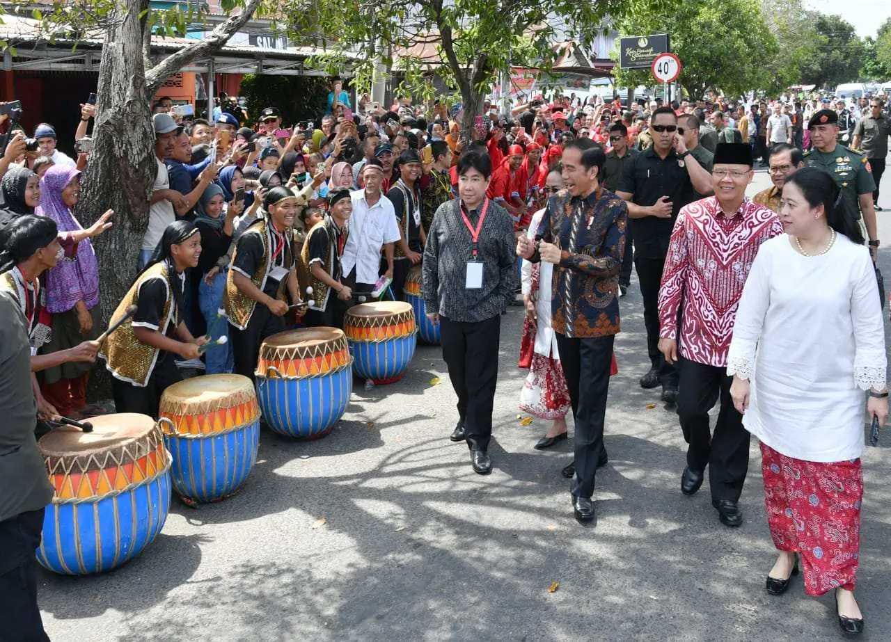 Resmikan Monumen Fatmawati, Presiden: Bukti Rasa Hormat Kita Atas Perjuangan Beliau