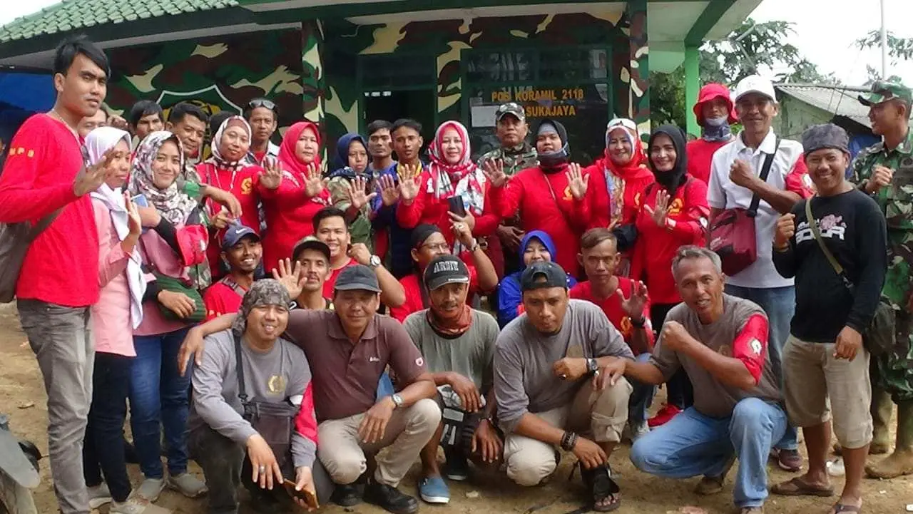 Aksi Peduli Korban Bencana, MPB Bersama YDY Hibur Pengungsi Sekaligus Berikan Bantuan