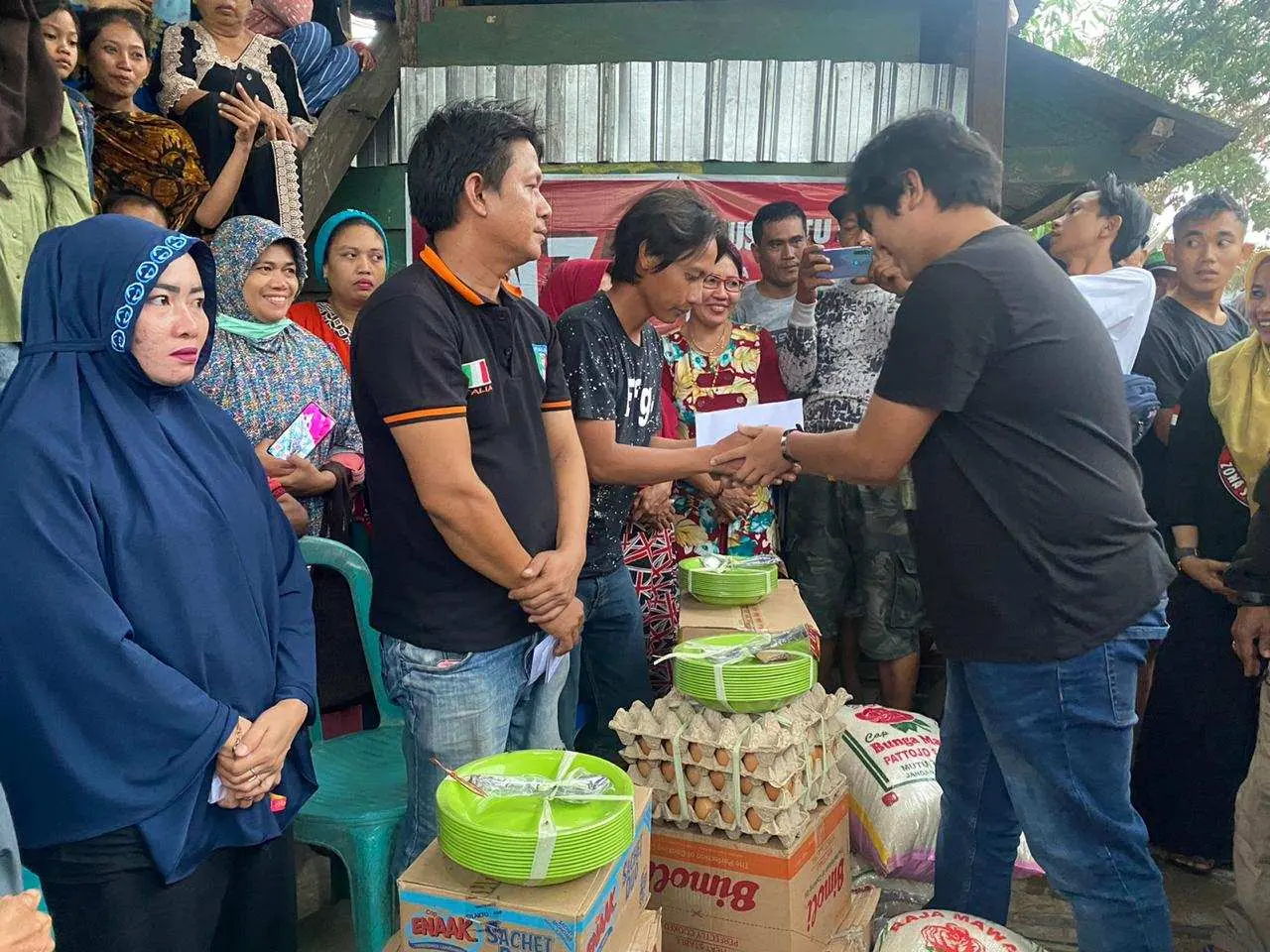 Peduli Sesama, Andi Farid Kaswadi Bantu Korban Kebakaran