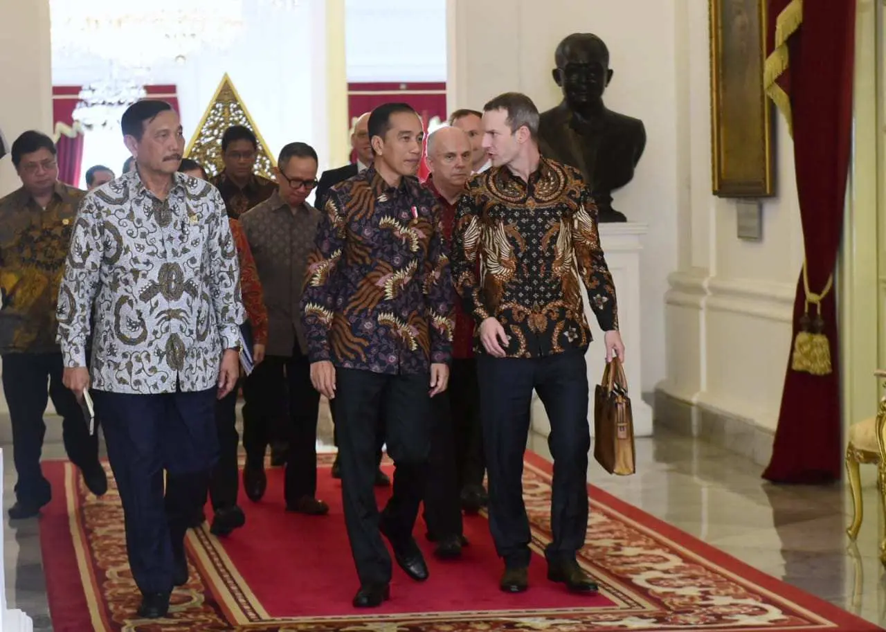 Terima Delegasi SoftBank dan DFC, Presiden Bicarakan Peluang Investasi di Indonesia