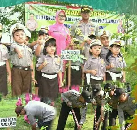 Tanam 1000 Pohon, Polres Pamekasan Implementasikan Program Kapolri Gerakan Peduli Penghijauan