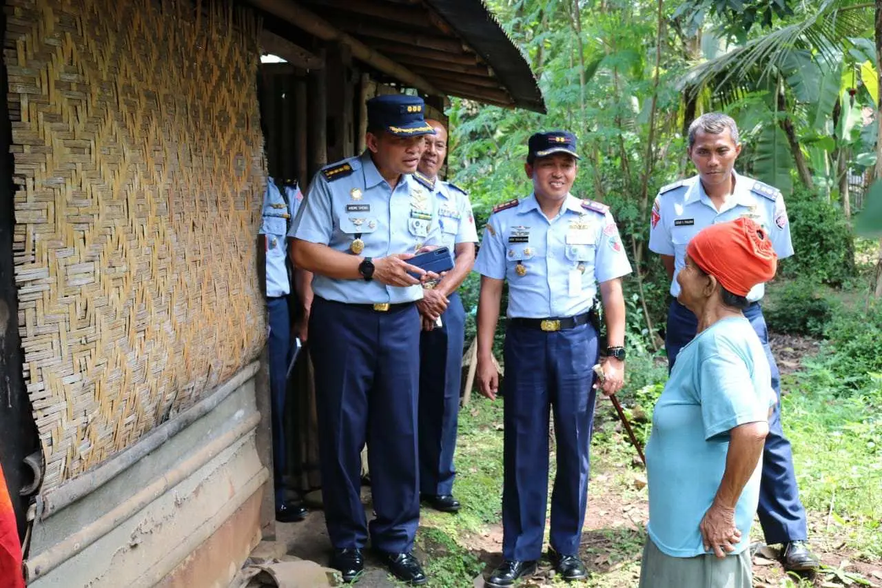 Aspotdirga Kaskoopsau I Survei Beberapa Spot Karya Bakti TNI/Koopsau I di Wilayah Lanud JB Soedirman