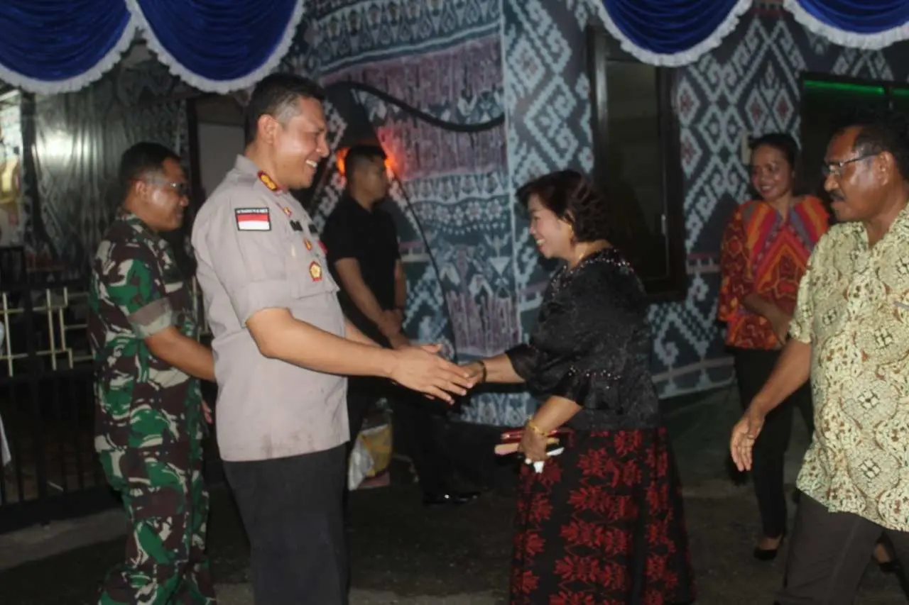 Malam Tahun Baru 2020 Kapolres Menerima Kunjungan Bupati dan Wabup Rote Ndao