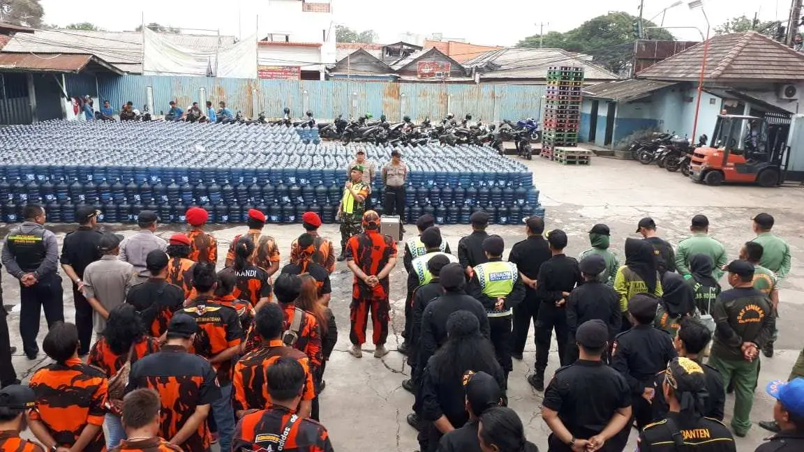 Kapolsek Gunung Putri Pimpin Apel Gabungan Kesiapan Pengamanan Malam Tahun Baru