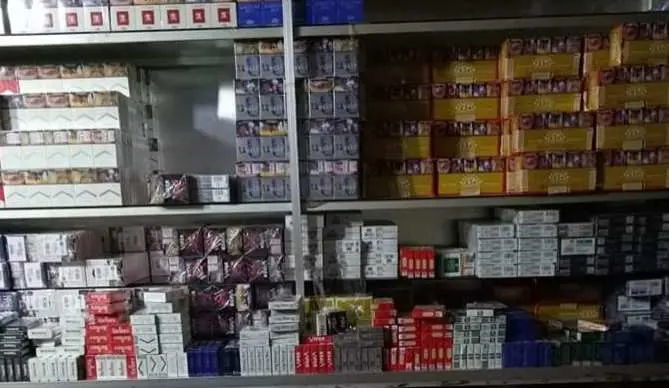 Akibat Cukai Rokok Akan Naik, Pembeli Menggerutu dan Pedagang pun Mengeluh
