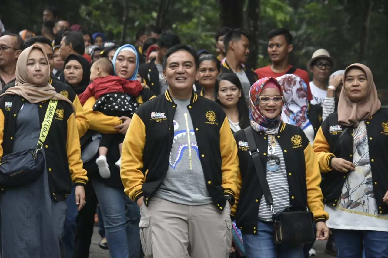 Tingkatkan Kompetensi, Keluarga Besar Divhumas Polri Kompak Ikuti Capacity Building di Taman Safari