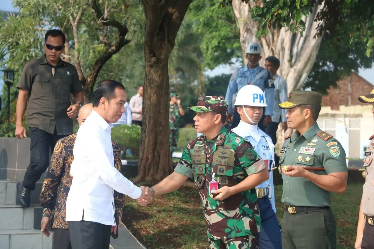 Danlanud Sambut Presiden RI Kuker ke Subang Melalui Lanud Atang Sendjaja
