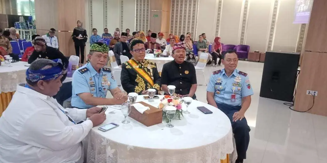 Danlanud Atang Sendjaja Dampingi Koorsahli Kasau Hadiri Acara Seminar Nasional