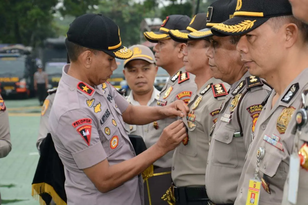 Berkat Prestasinya, Sejumlah Anggota Polda Jabar Menerima Penghargaan Kapolri dan Kapolda